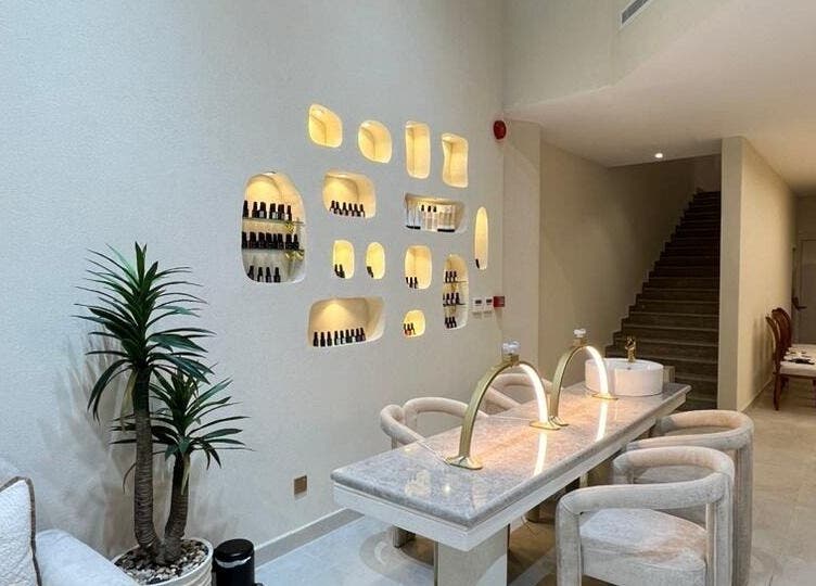 Chic interior of صالون مكحال in Riyadh, Riyadh Province, SA with modern decor and stylish lighting.