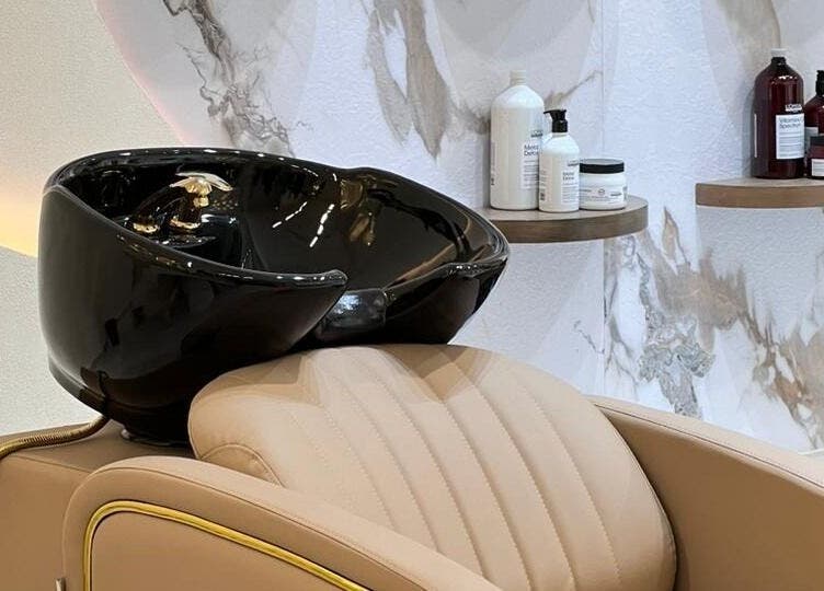 Luxurious wash basin setup at صالون مكحال, Riyadh, Riyadh Province, SA.