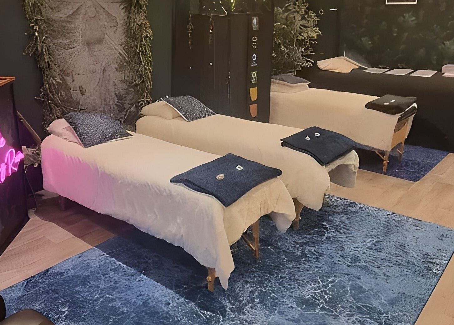 Relaxing massage room at The Healing Room Oldham, Oldham, England, GB with cozy treatment beds.