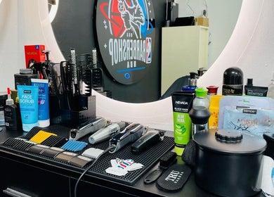 Grooming tools and products at NBA Barbershop Bonaire, Kralendijk, Bonaire, BQ, showcasing quality service.