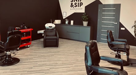 Snip&Sip Barbershop image 2