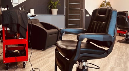 Snip&Sip Barbershop image 3