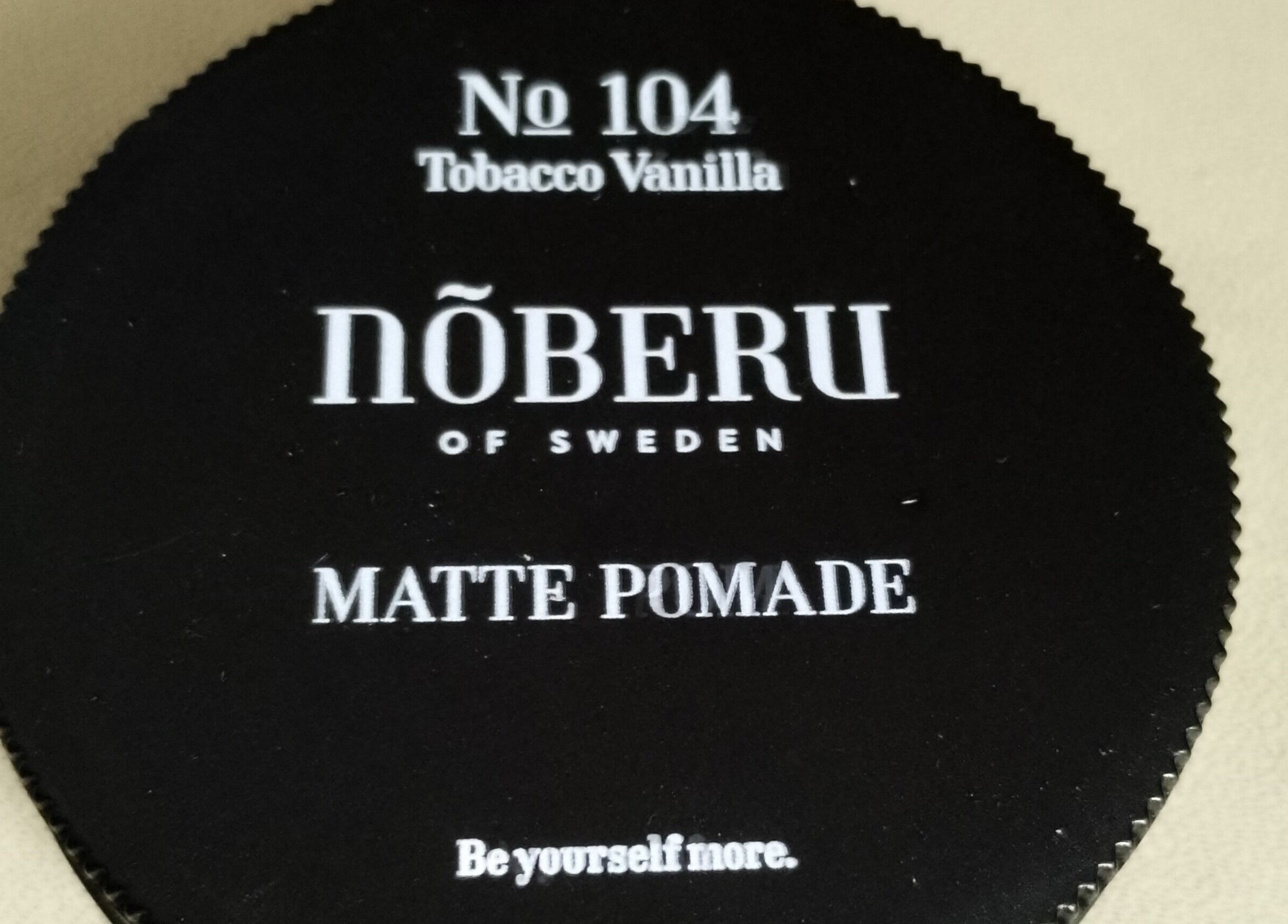 Pomada matte Noberu en Aguilera Estilistas, El Entrego, San Martín Del Rey Aurelio, ES.