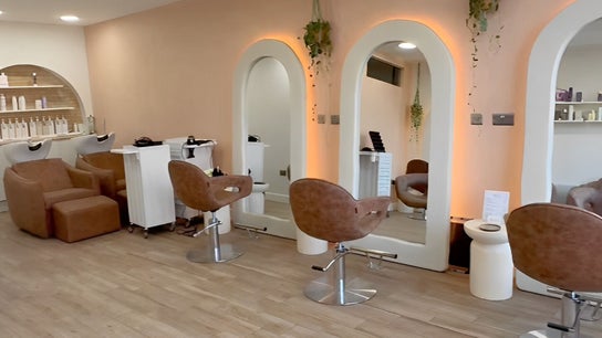 Ellie Ratcliff Hair - Wave Salon