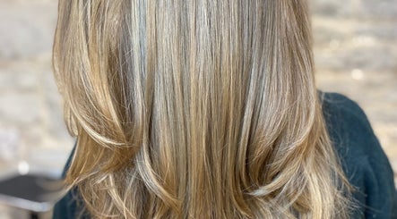 Hình ảnh 2 của Samantha Quick Hair