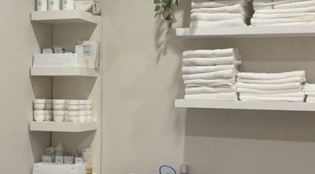 Binaka Zen Spa image 2
