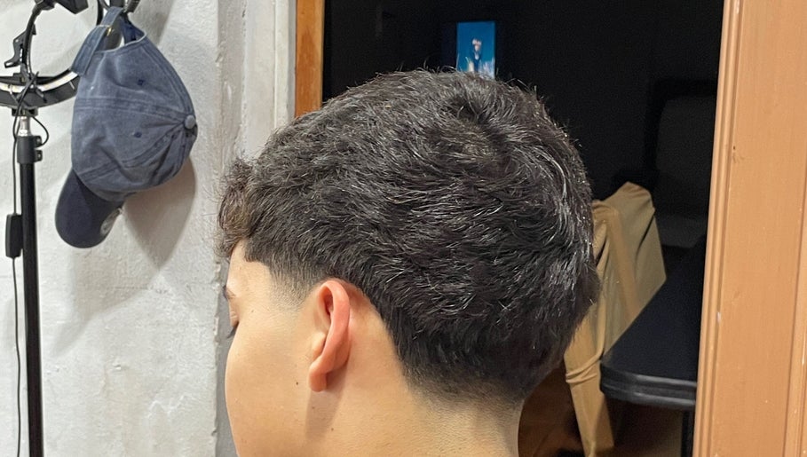 Ballas salon image 1