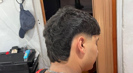 Ballas salon image 3