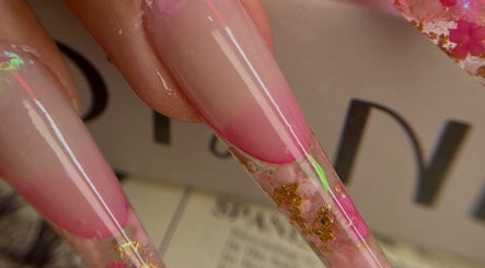 Nya Nails Studio afbeelding 2