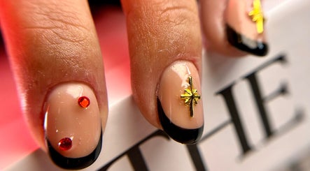 Nya Nails Studio afbeelding 3