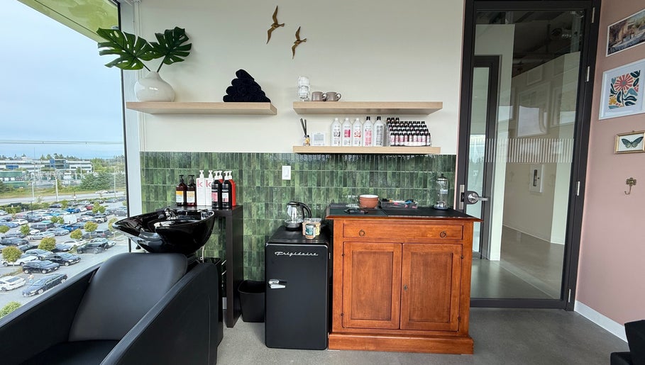 Summer House Hair Studio image 1