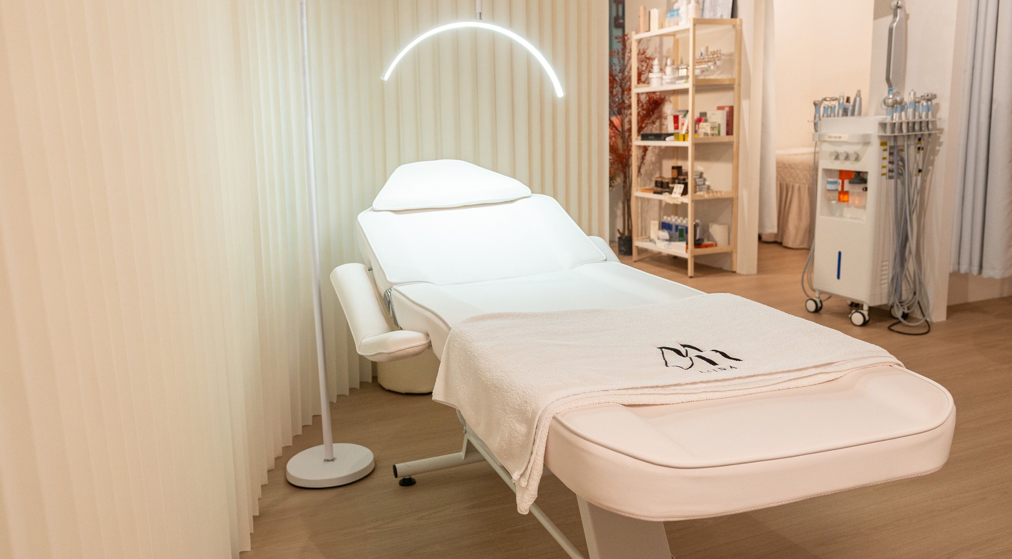 Treatment room at AURA Hexacube Studio in Singapore, Singapore, SG designed for luxury and relaxation.