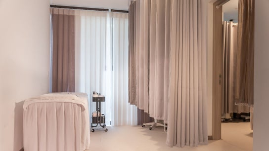 Aura Sengkang Grand Studio