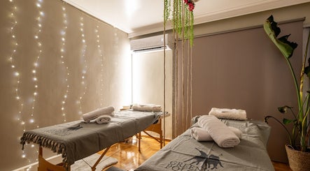 Natural Solution Massage By Anna Patapi