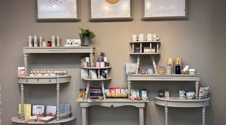 Immagine 2, Grace Salon and Gift
