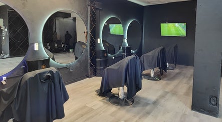 TyJ Barber Shop