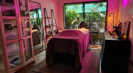 iCandy Beauté Haus