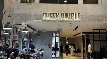 Cheek Dimple, bilde 3