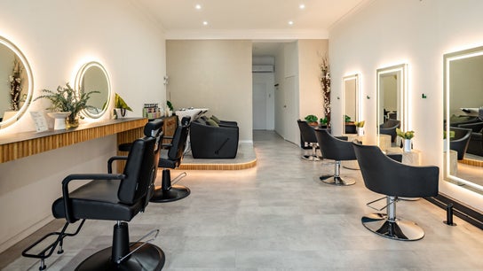 Haircult Beauty Lab