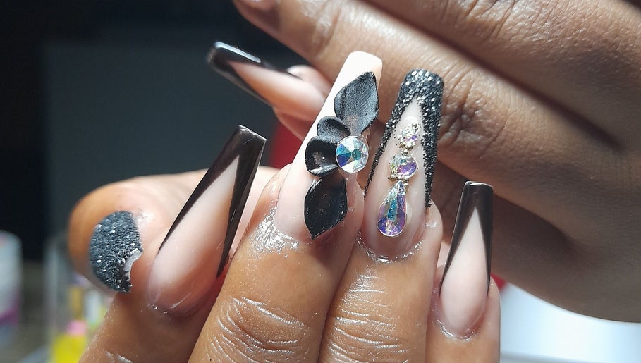 Nagoznails image 1