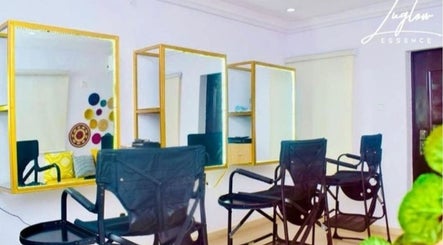 Luglow Aesthetics, bilde 2