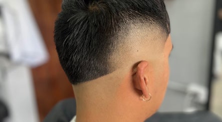 Imagen 2 de Eze Zapata Studio Barbershop