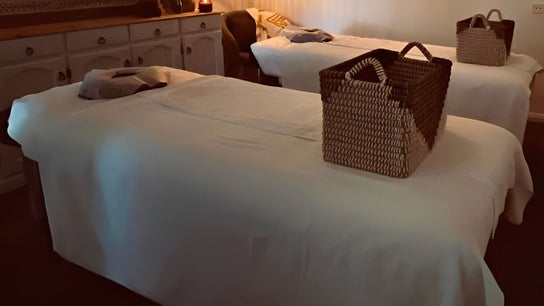 Black Swan Asian Massage Devonport