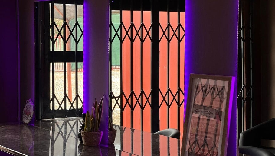 Glo & Go image 1