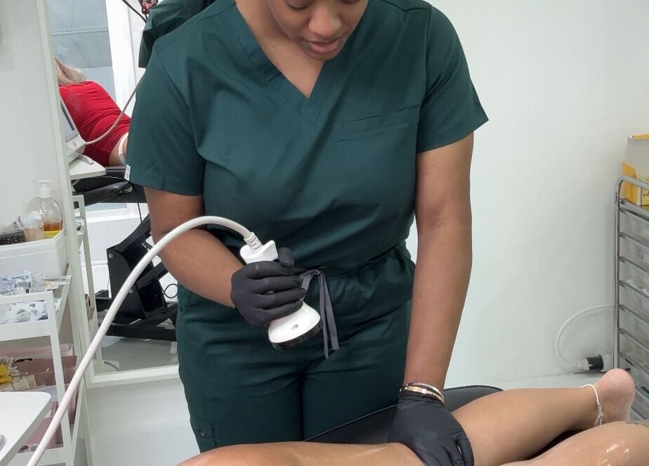 Professional body treatment at Balanced Sculpt in Birmingham, England, GB, enhancing wellness and relaxation.