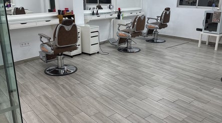 LEVEL 10 HAIR STUDIO