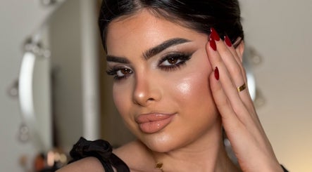 Haya Makeup Artist image 3
