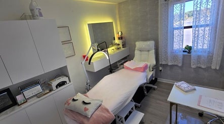 Sala de tratamento estética moderna em LUCILENE, Myrtle Beach, South Carolina, US.