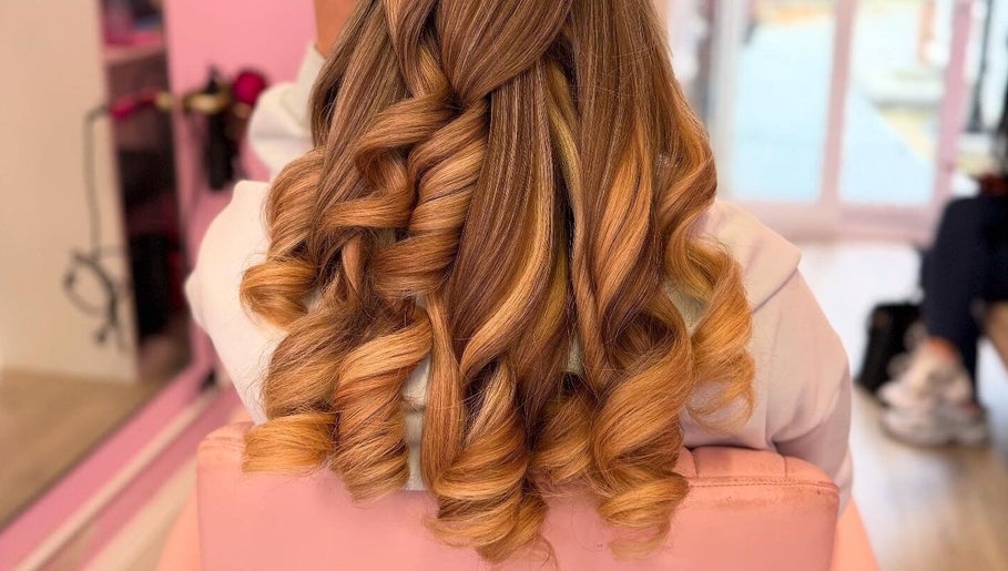 Everything Hair Bar image 1