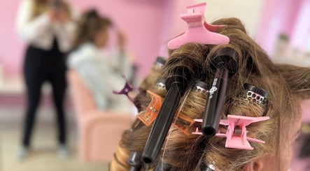Everything Hair Bar image 3