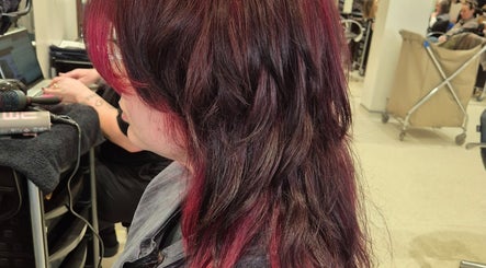 Hayley Lyall Hair изображение 3