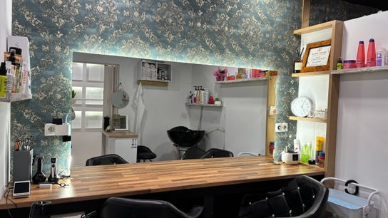 Salón De Belleza Quezia