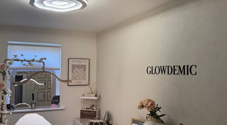 Glowdemic