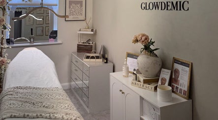 Glowdemic