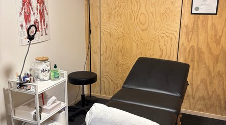 Back To Health, bilde 3