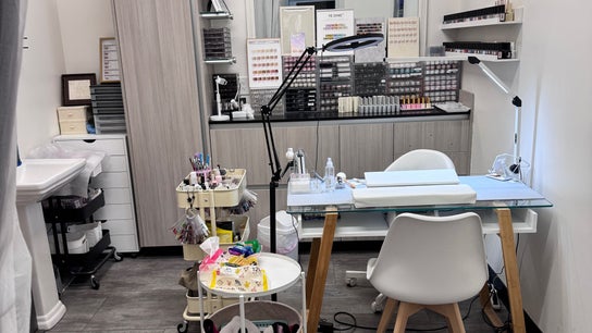 Niko Nail Studio