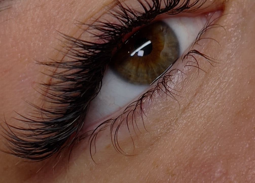 Cils magnifiquement rehaussés à AR’SKIN, Orléans, Centre-val De Loire, FR.