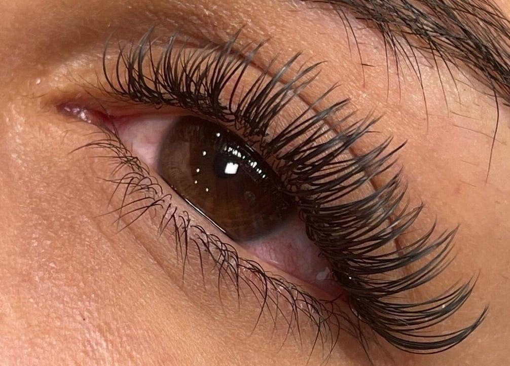 Extension de cils élégante chez AR’SKIN à Orléans, Centre-val De Loire, FR pour un regard captivant.