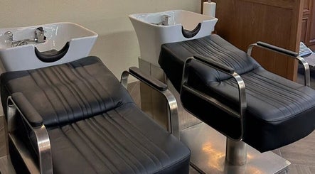 KEVIN Barber Shop image 2