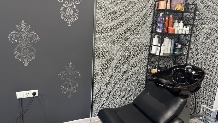 Azhur Beauty Studio By Zhuravlova image 1