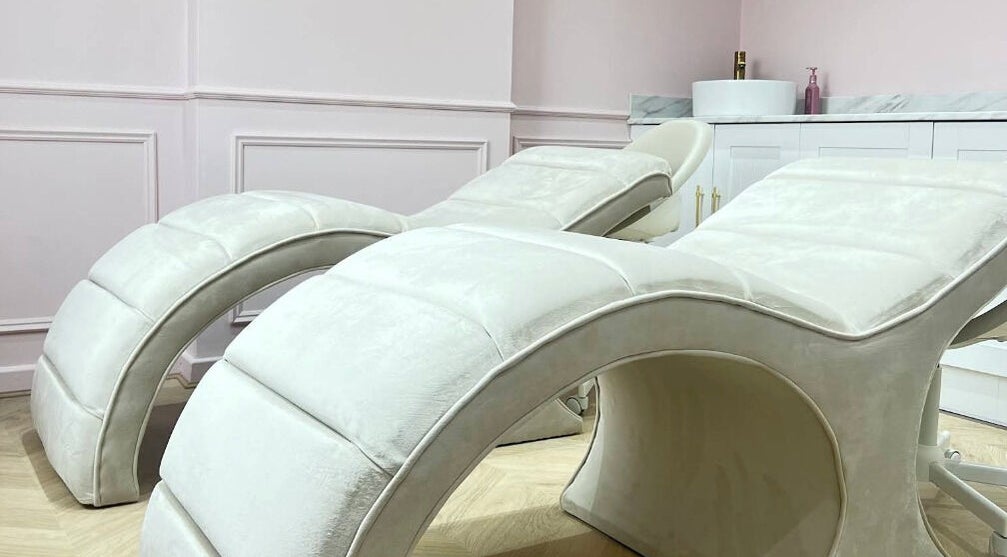 Luxurious treatment chairs at Nailsbyklc, Monton, England, GB offer comfort in a stylish setting.