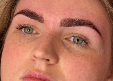 Close-up of perfectly shaped brows at Defined by Amy Jane in Altrincham, England, GB.