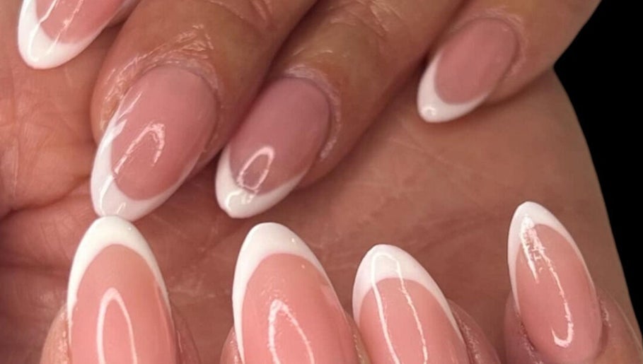 Lady Nails, bilde 1