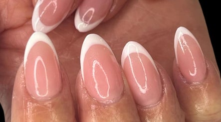 Lady Nails, bilde 2