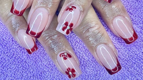 Lady Nails