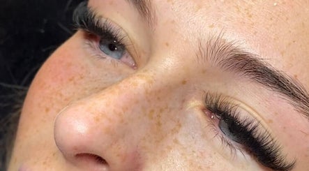 Image de Lashes by LC 3